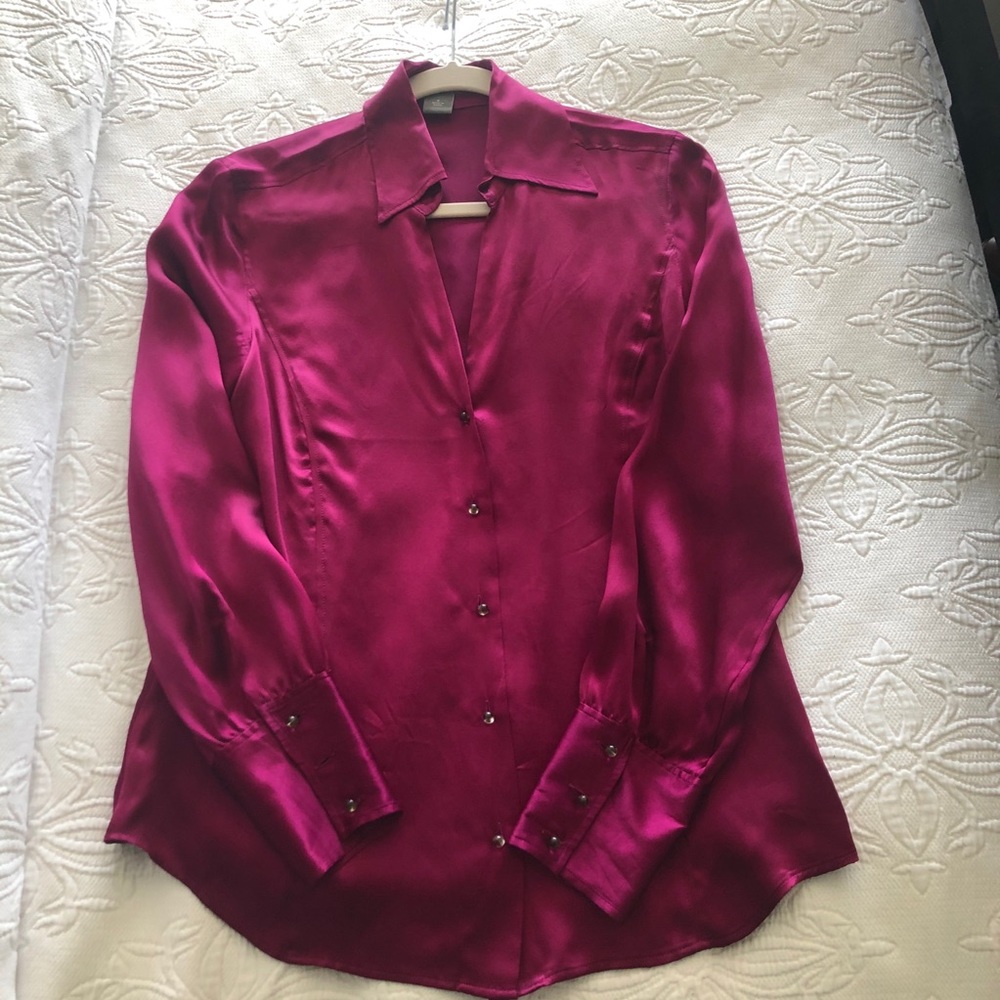 Ann Taylor 100% Silk Blouse. Only worn Once
